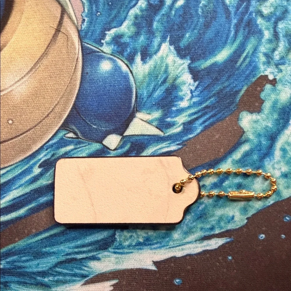 Coach white Tag with Gold Chain - Picture 2 of 2